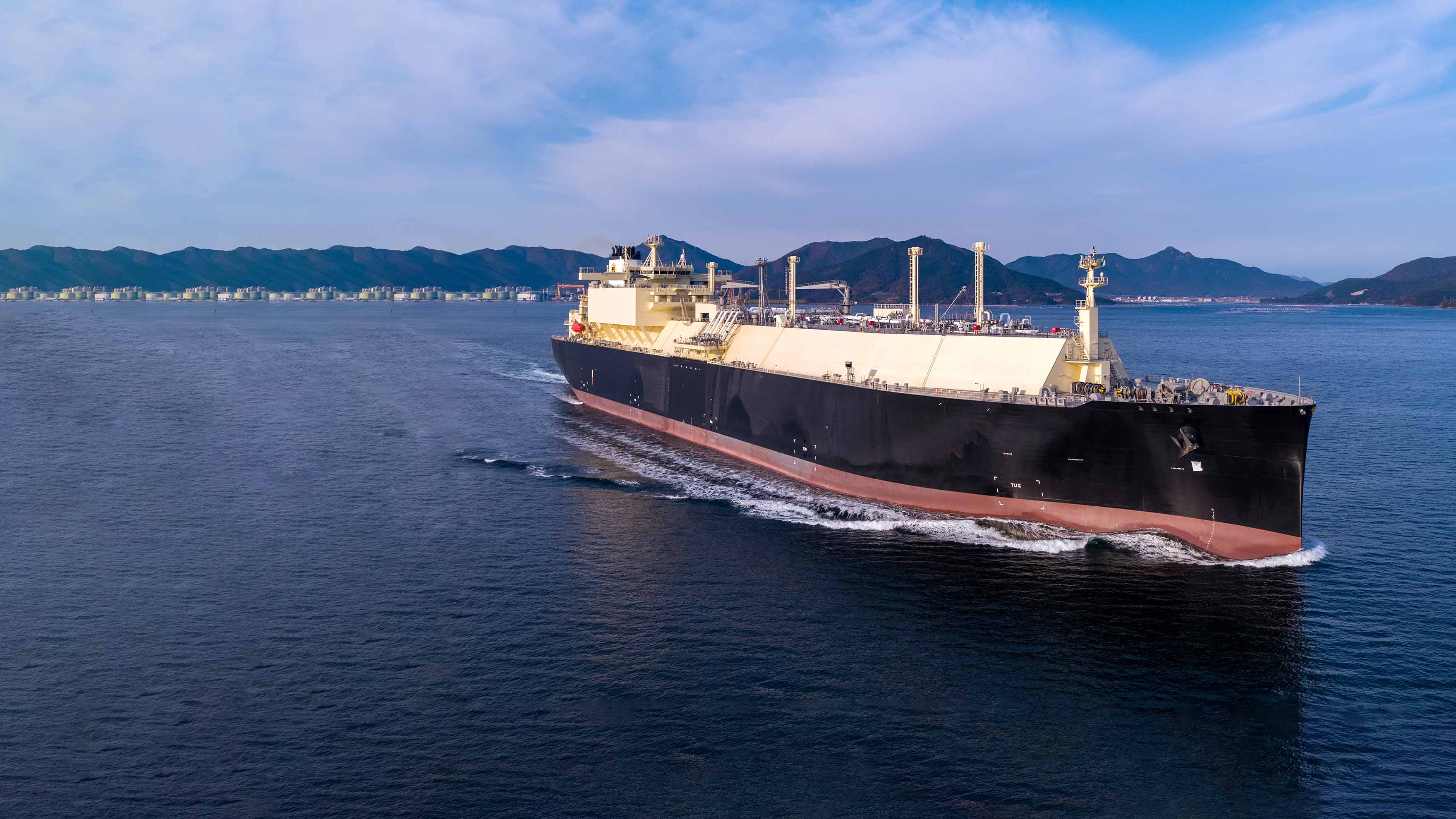 Hanwha develops LNG carriers equipped with next-generation green technologies such as rotor sails.