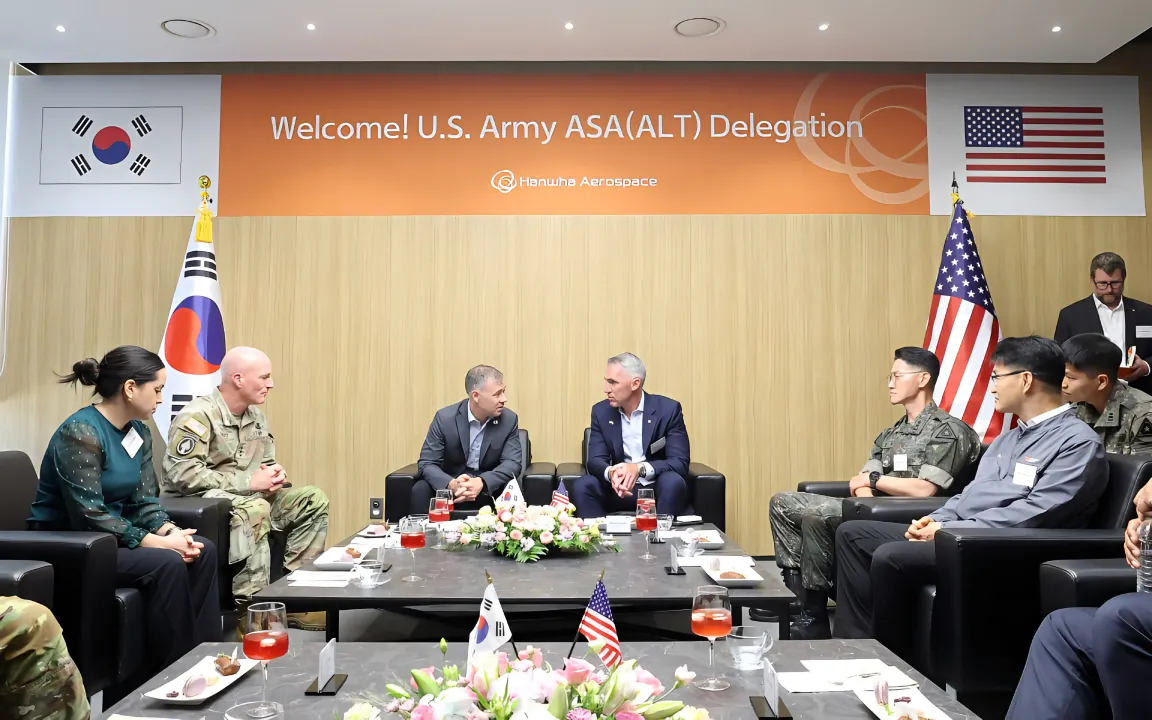 The Honorable Brent G. Ingraham, ASA(ALT), meets with Michael Coulter, CEO of Hanwha Defense USA